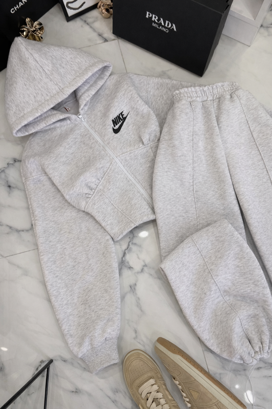 Nike Logolu Fermuarlı Crop Hırka & Jogger Takım